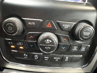 2019 Jeep Grand Cherokee Laredo 4x2