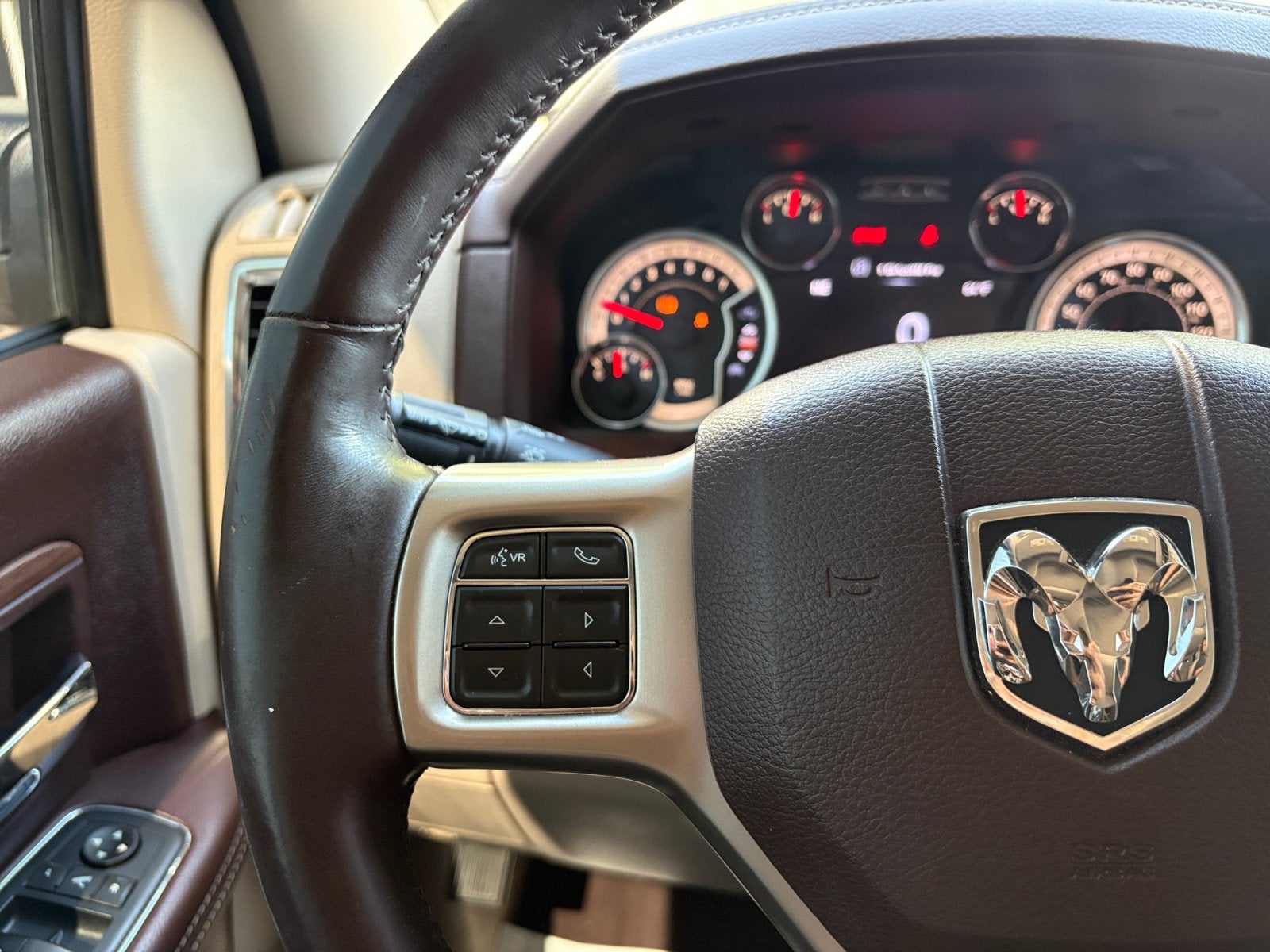 2016 RAM 1500 Laramie