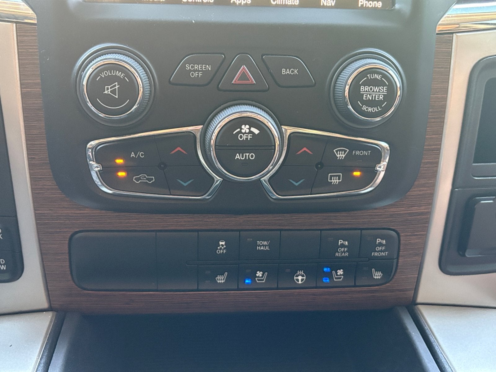 2016 RAM 1500 Laramie