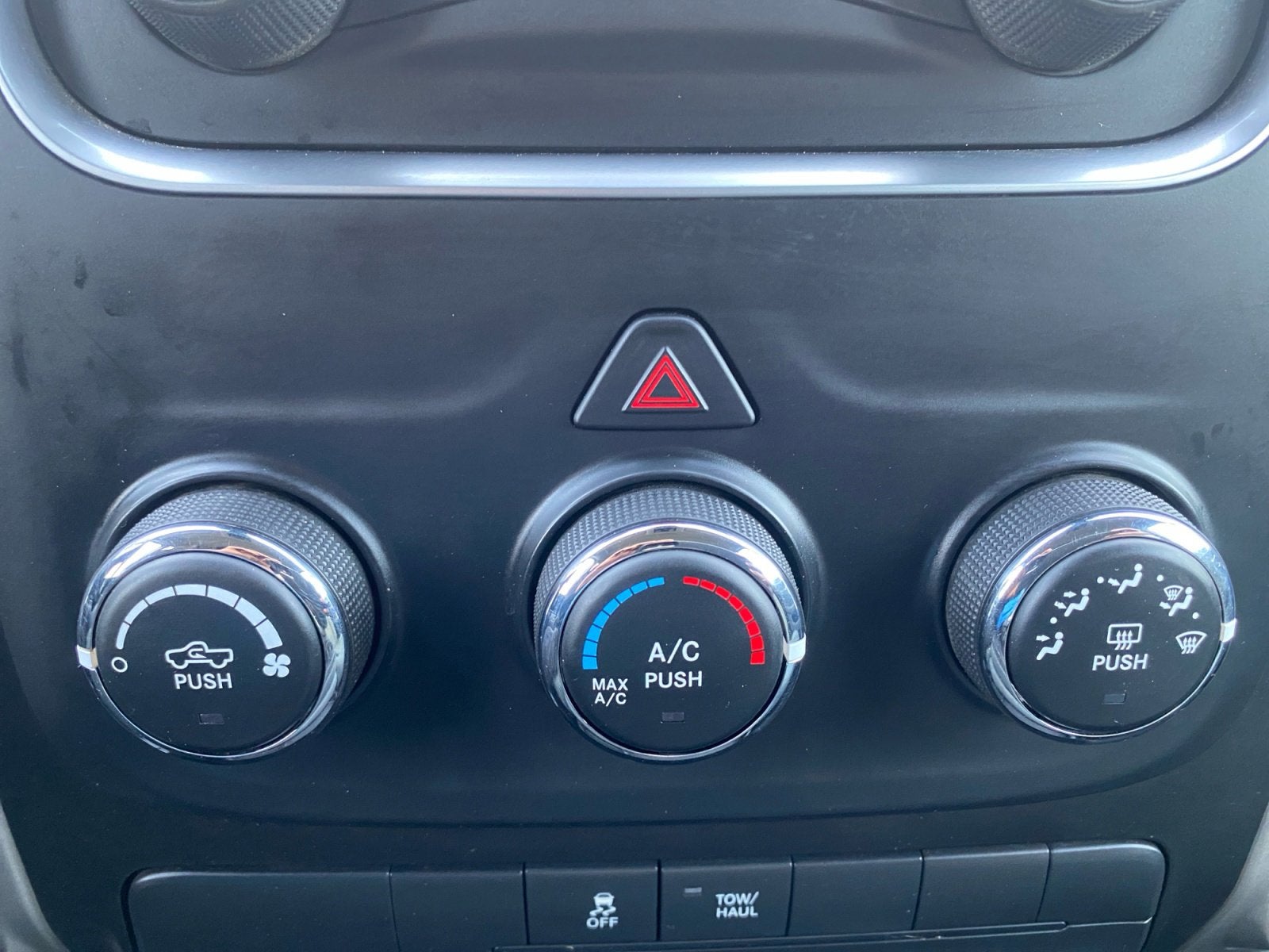 2019 RAM 1500 Classic SLT