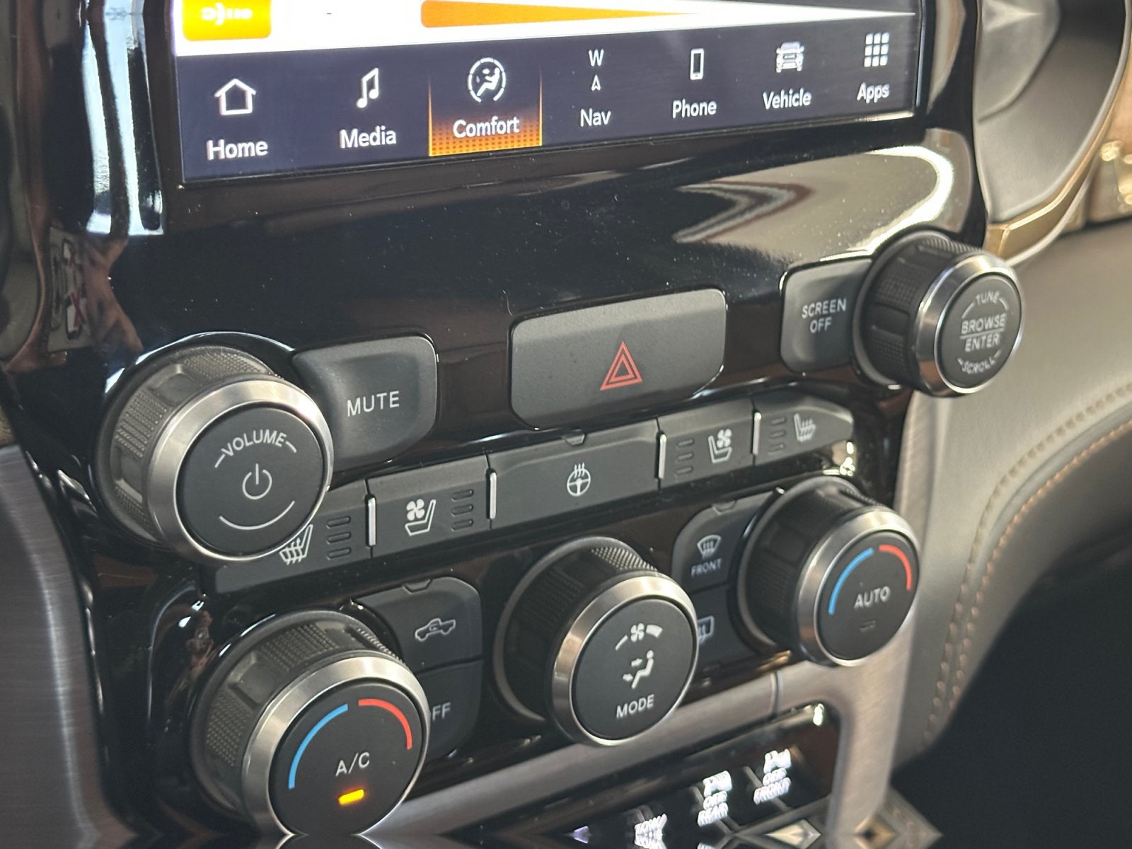 2022 RAM 1500 Limited Longhorn Crew Cab 4x4 5'7" Box