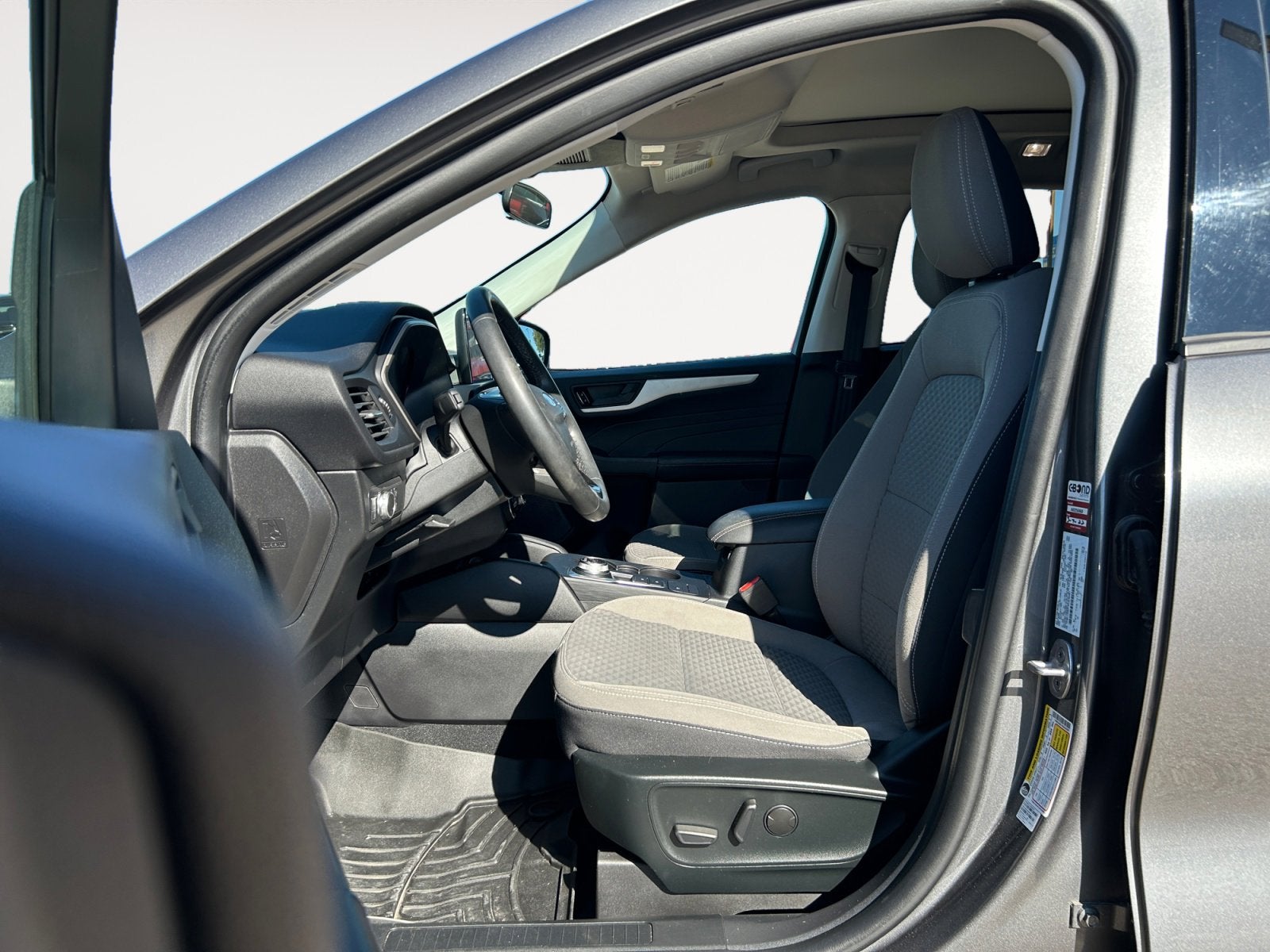 2022 Ford Escape SE Hybrid