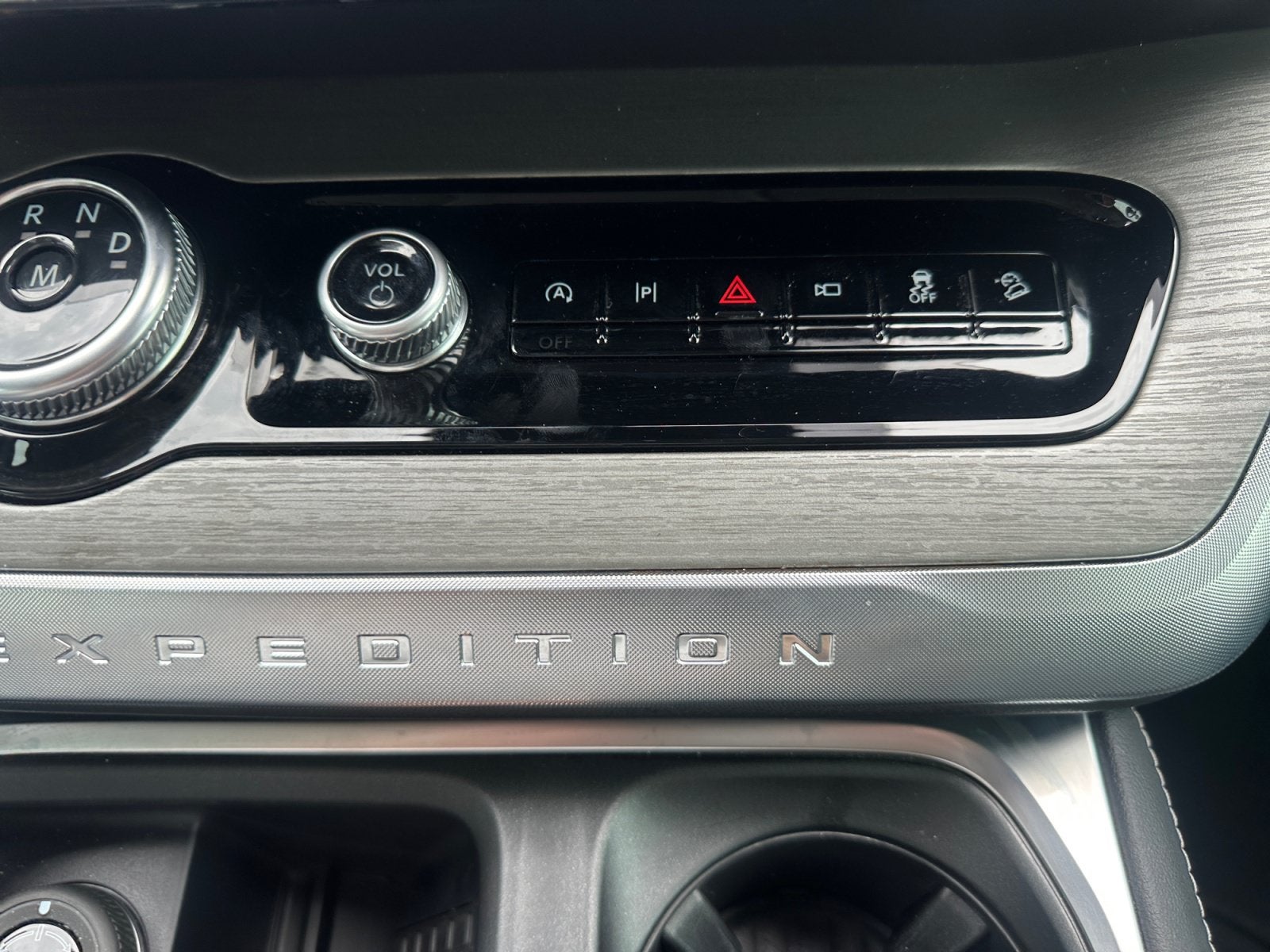 2025 Ford Expedition Platinum MAX