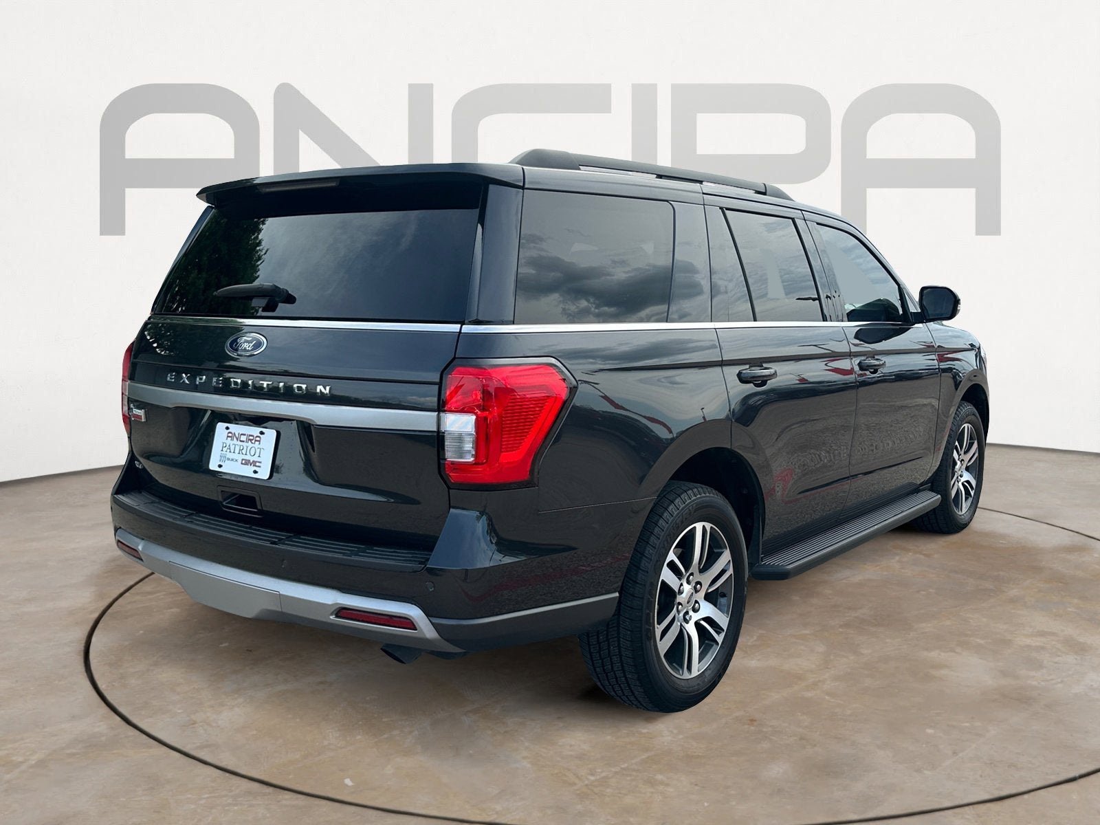 2024 Ford Expedition XLT