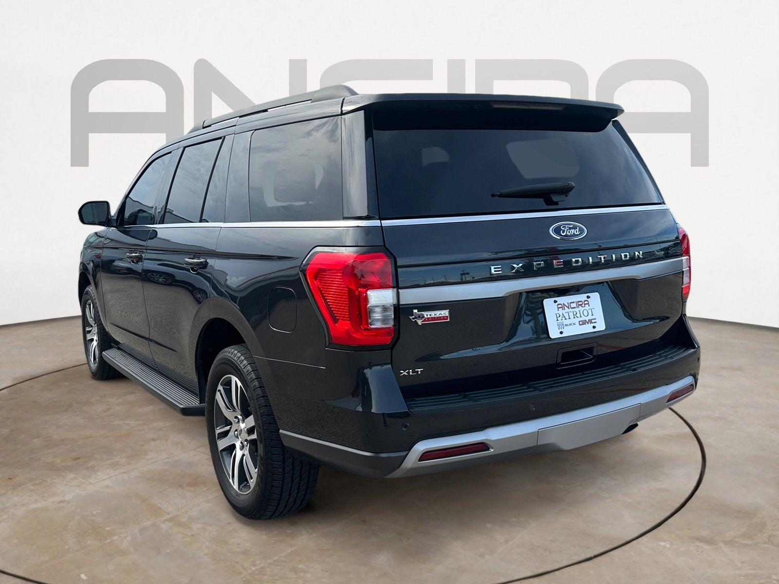 2024 Ford Expedition XLT