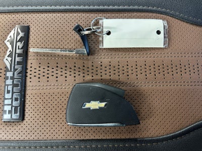 2024 Chevrolet Silverado 3500 HD High Country DRW