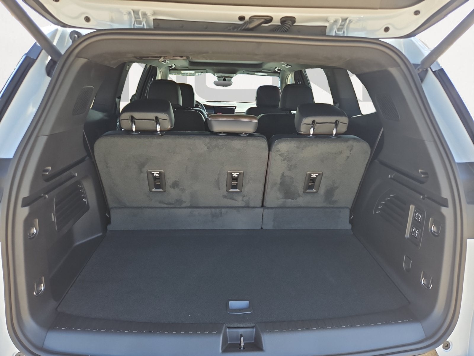 2027 GMC Acadia Denali Ultimate