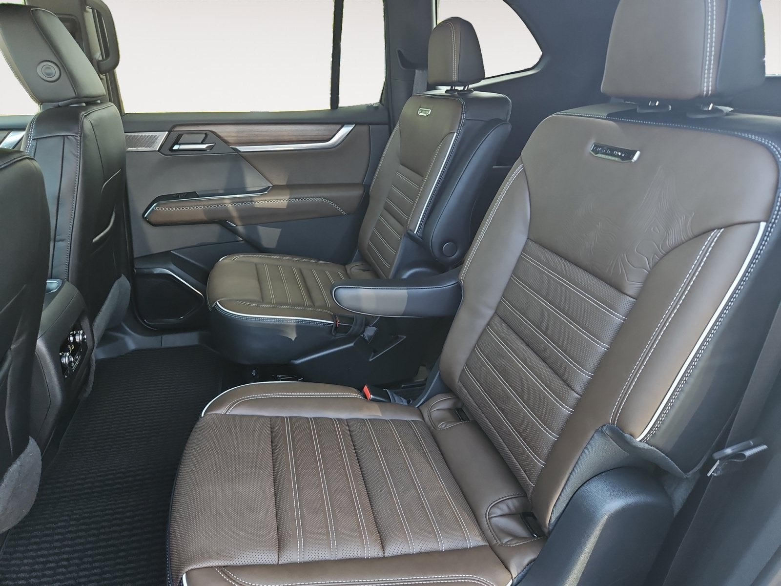2027 GMC Acadia Denali Ultimate