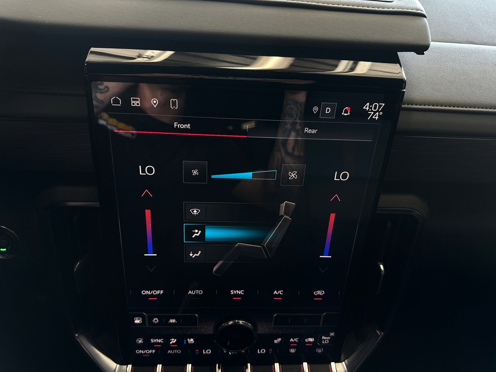 2024 GMC Acadia AT4