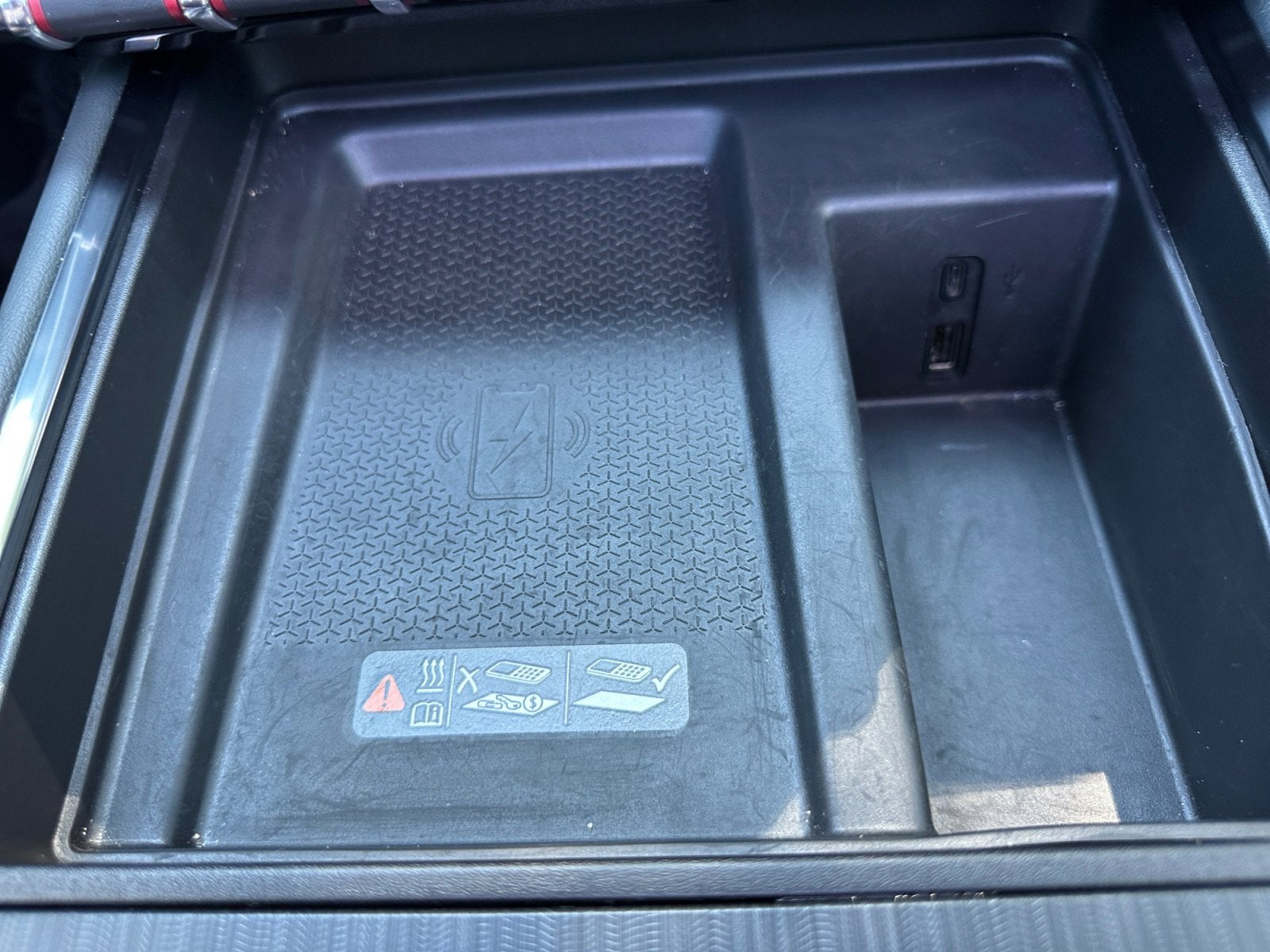 2024 GMC Acadia AT4