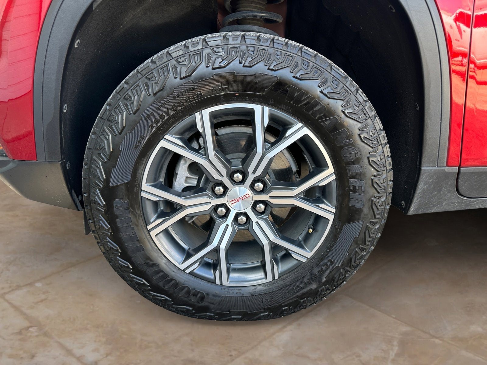 2024 GMC Acadia AT4