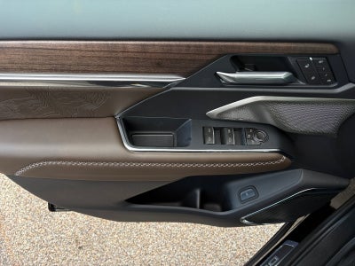 2027 GMC Acadia Denali Ultimate