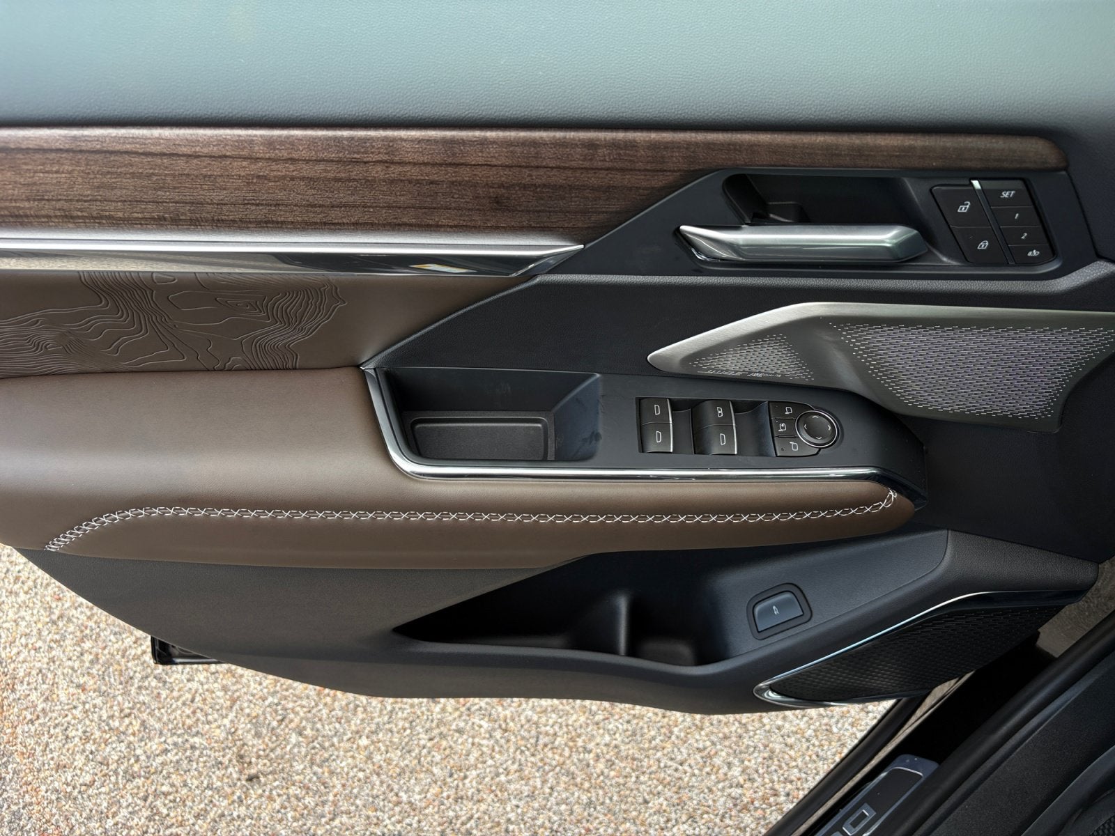 2027 GMC Acadia Denali Ultimate