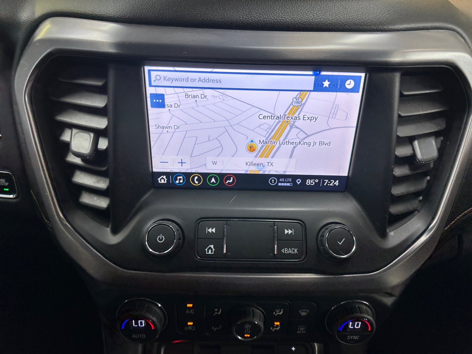 2021 GMC Acadia AT4