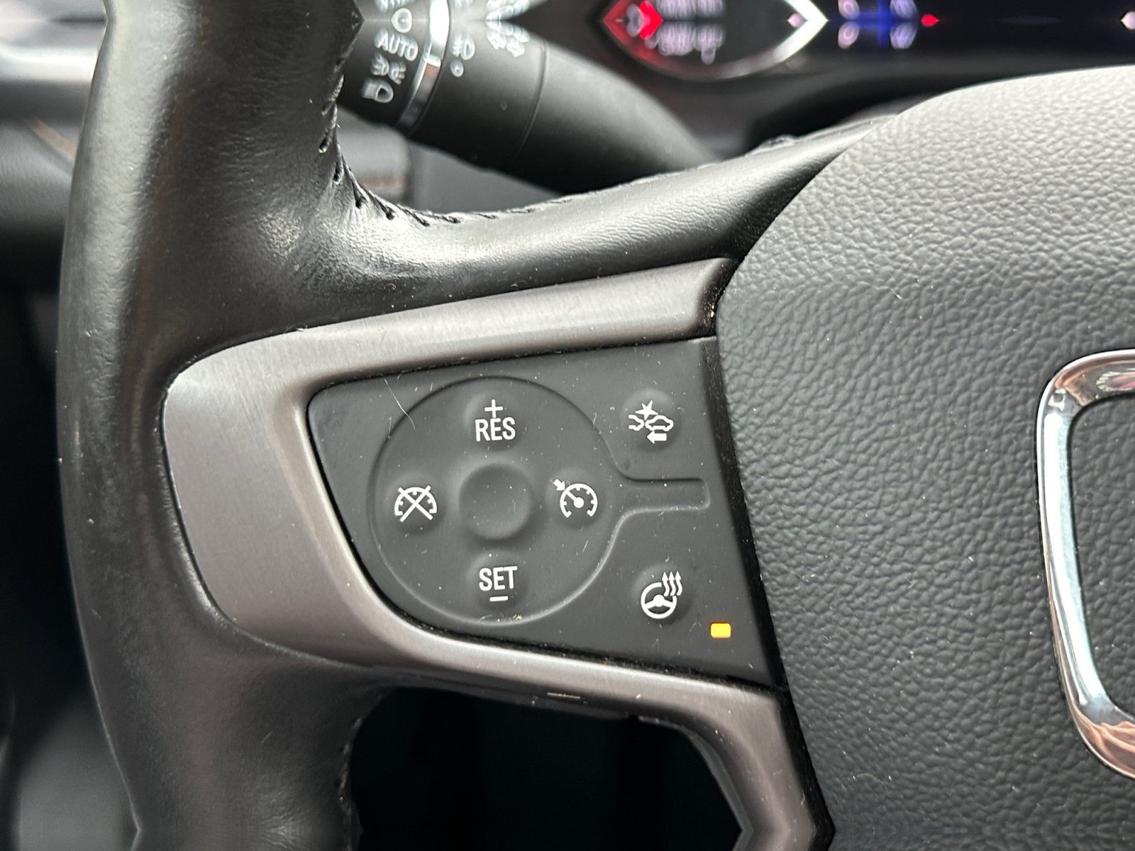 2021 GMC Acadia AT4