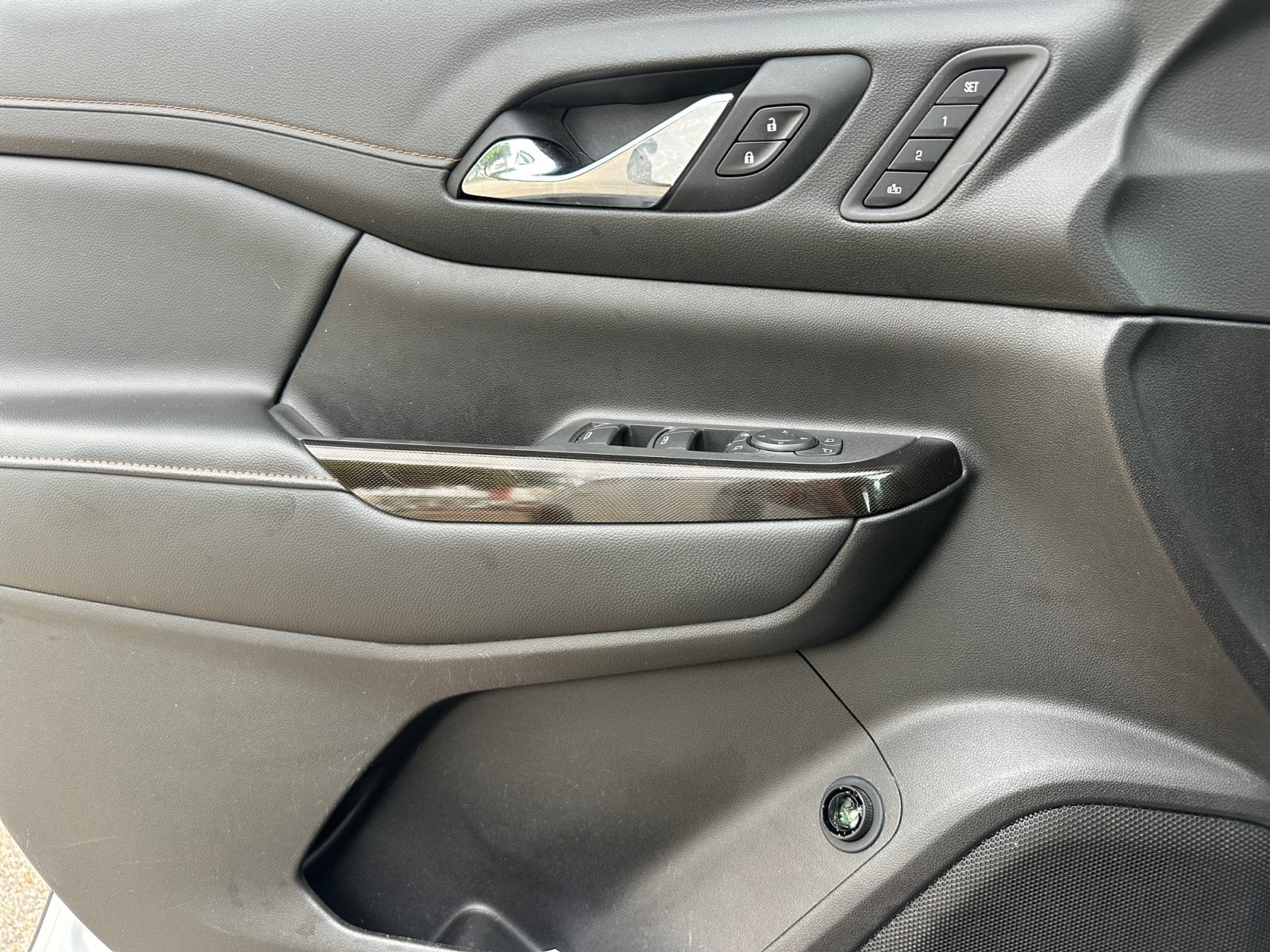 2021 GMC Acadia AT4