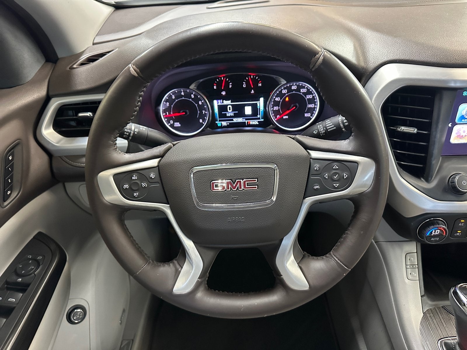 2017 GMC Acadia SLT