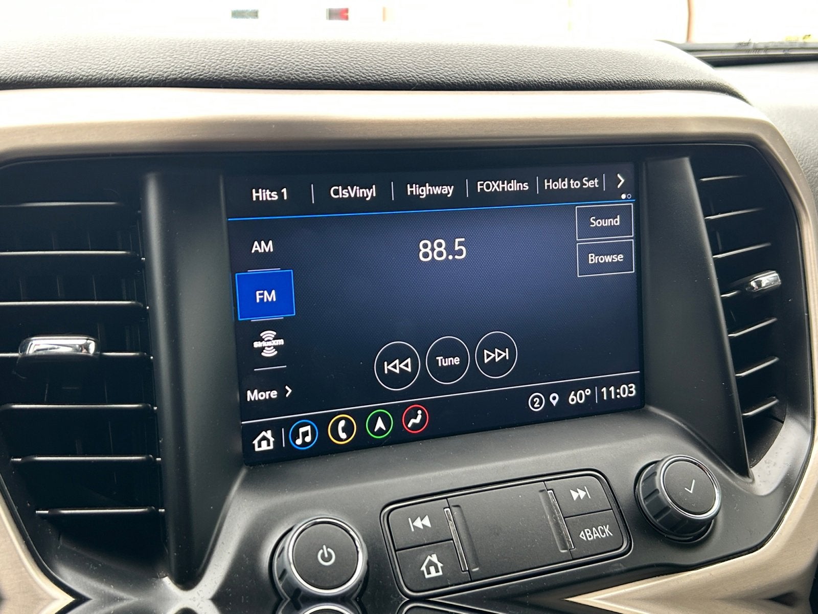 2023 GMC Acadia Denali