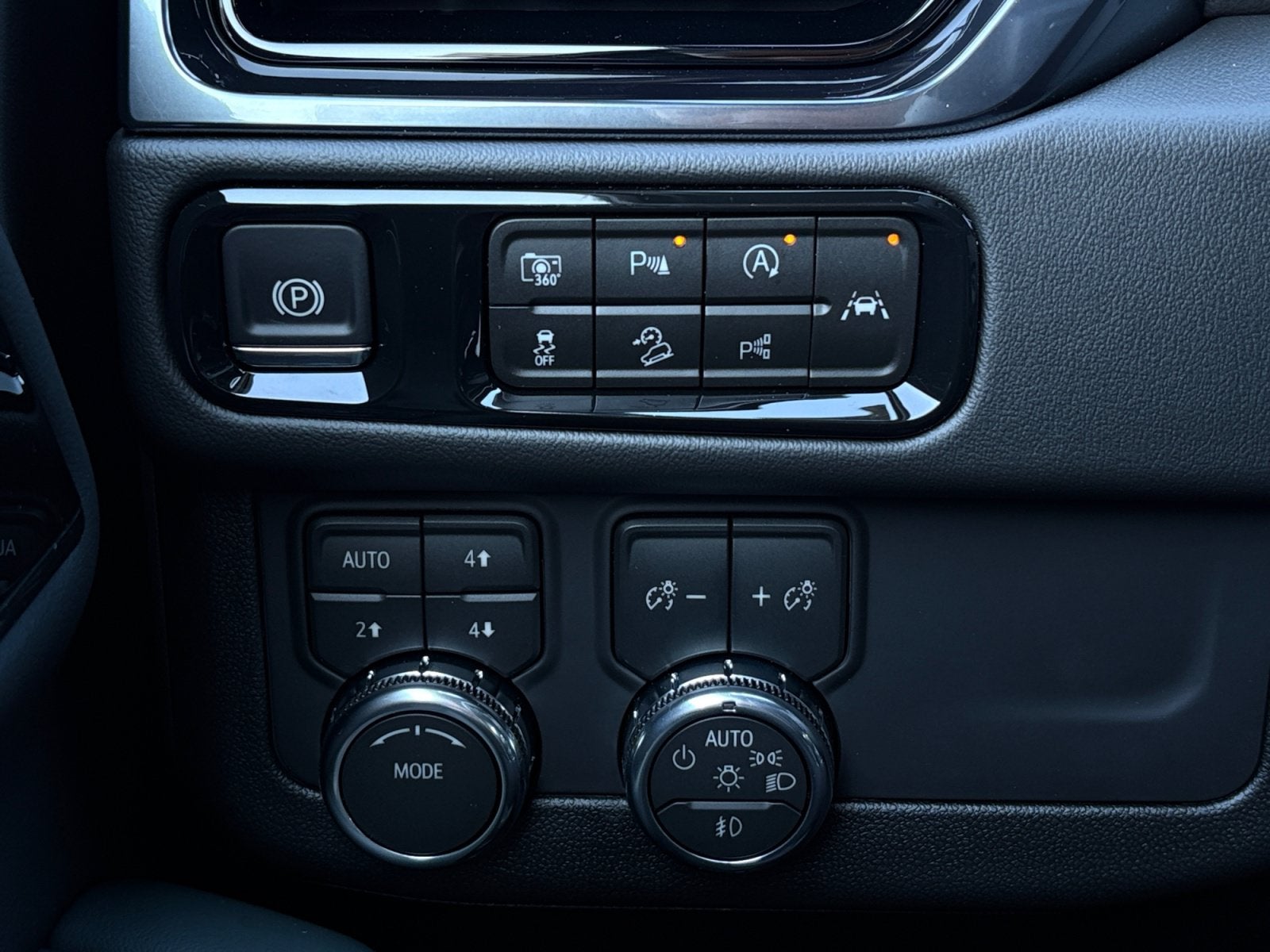 2027 GMC Yukon AT4