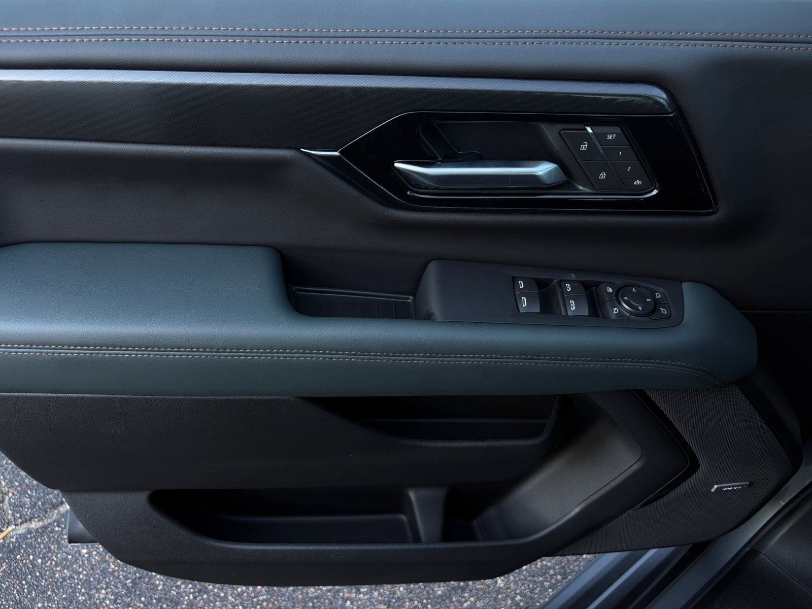 2027 GMC Yukon AT4