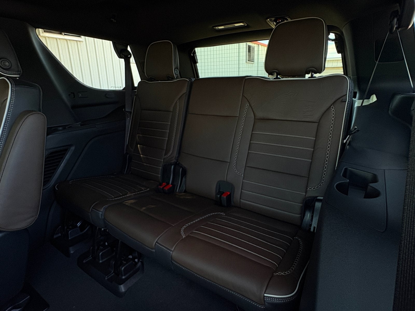 2027 GMC Yukon Denali Ultimate