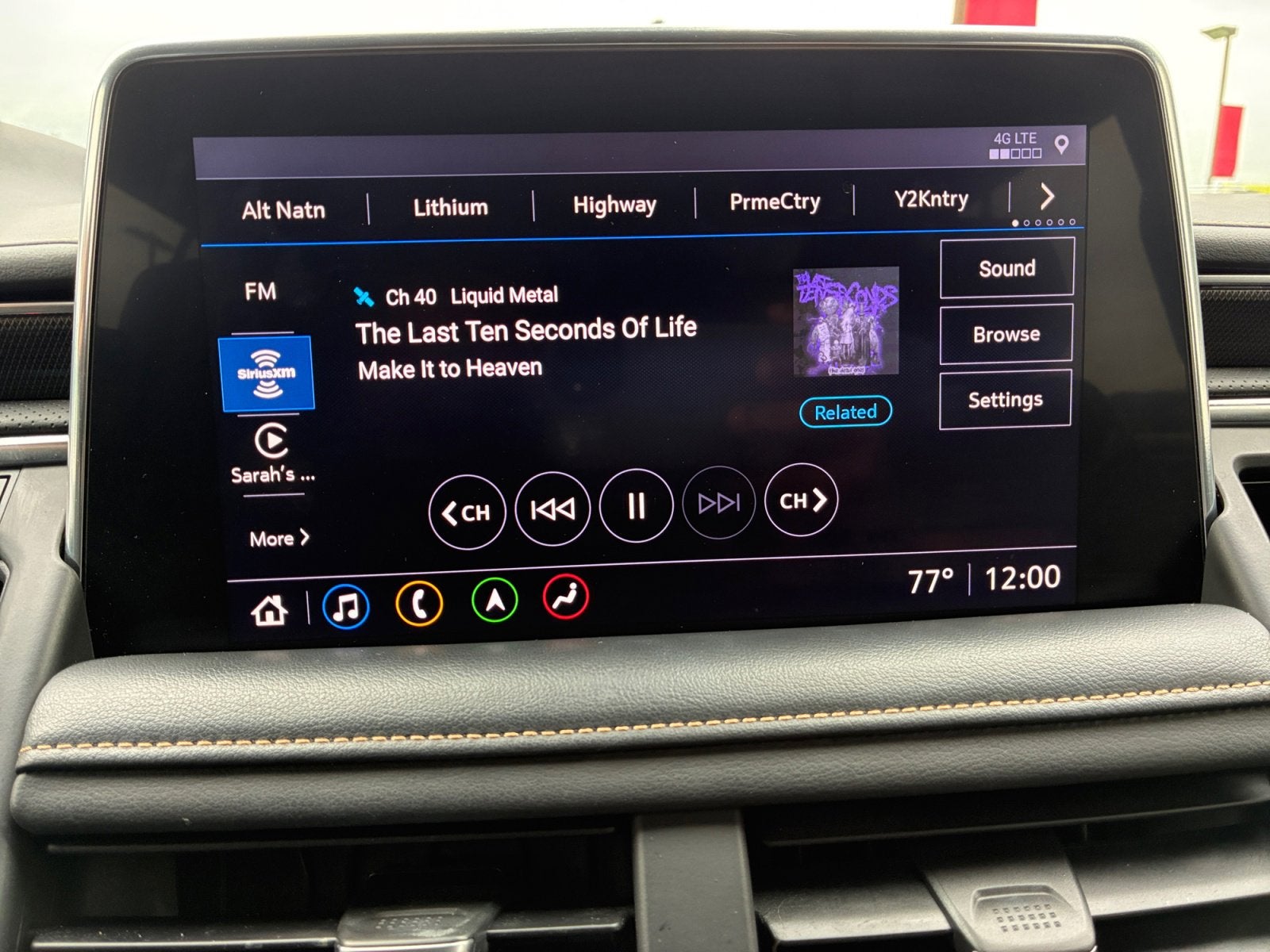 2021 GMC Yukon XL AT4