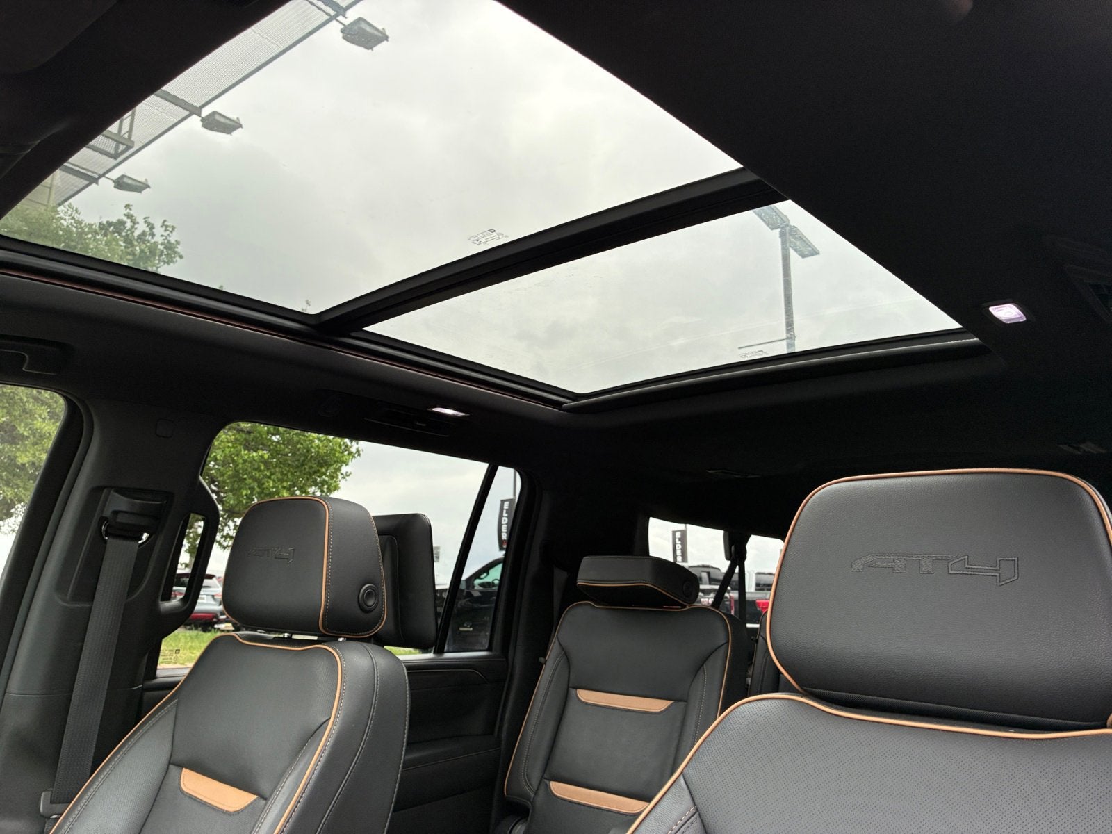 2021 GMC Yukon XL AT4