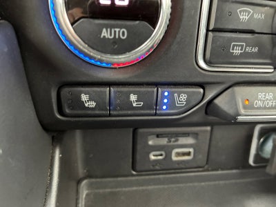 2021 GMC Yukon XL AT4