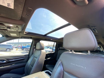 2022 GMC Yukon XL Denali
