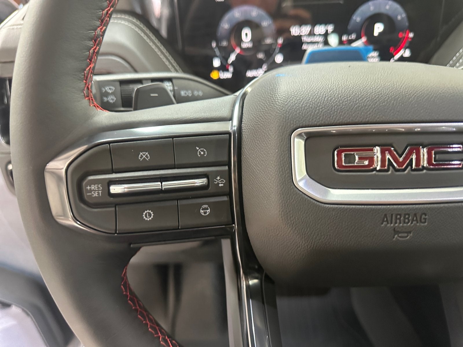 2026 GMC Yukon XL AT4 Ultimate - Photo 29