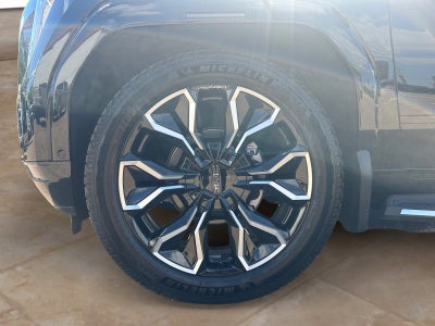 2025 GMC Sierra EV Max Range Denali