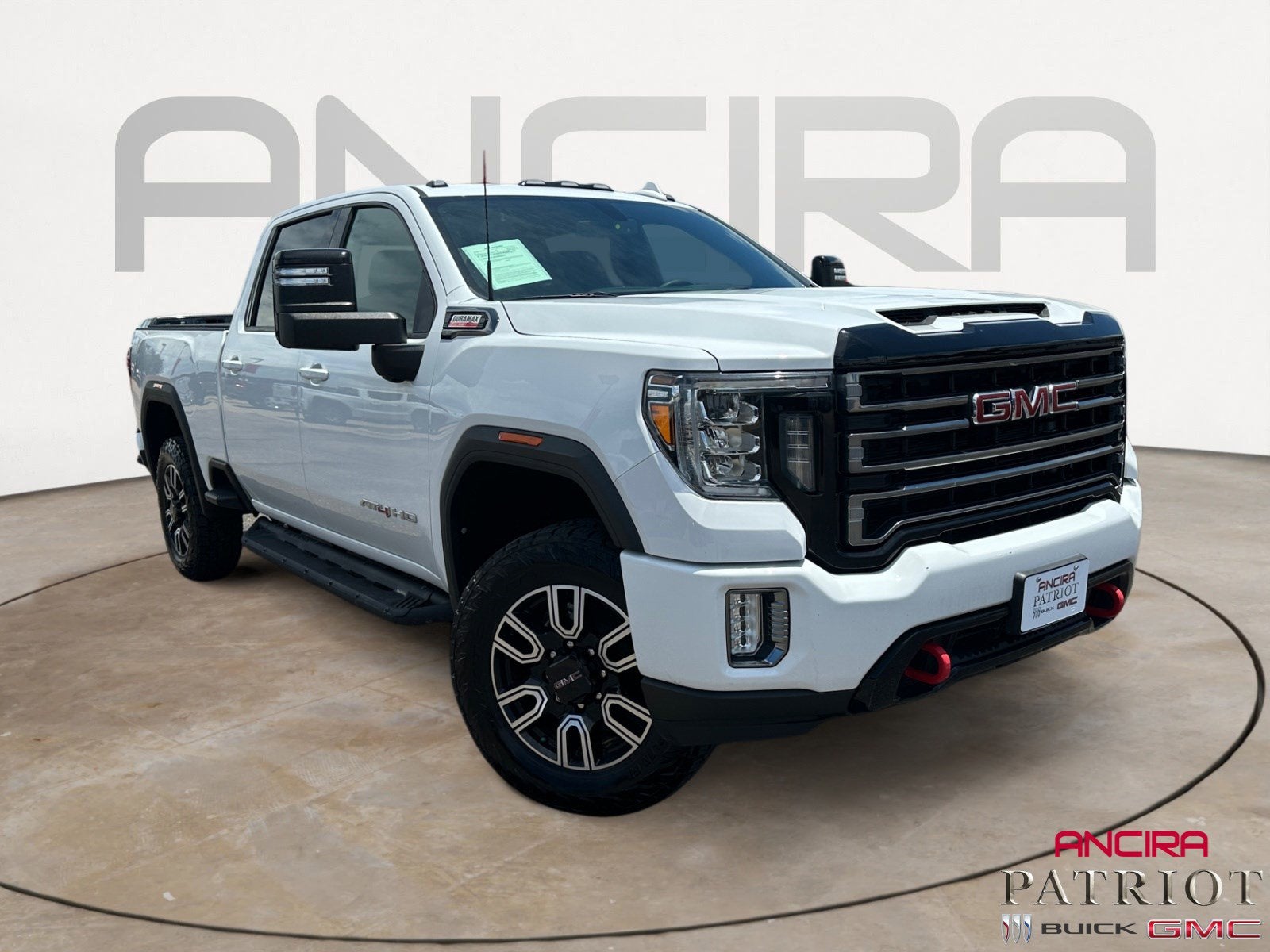 2022 GMC Sierra 4WD Crew Cab Standard Box AT4's photo
