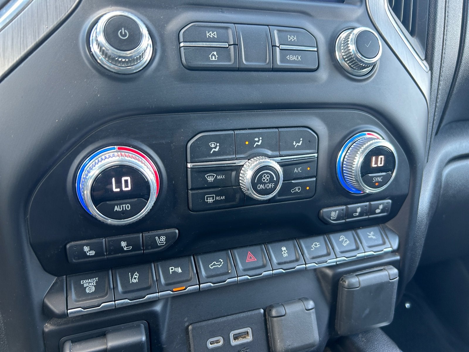 2023 GMC Sierra 3500 HD Denali