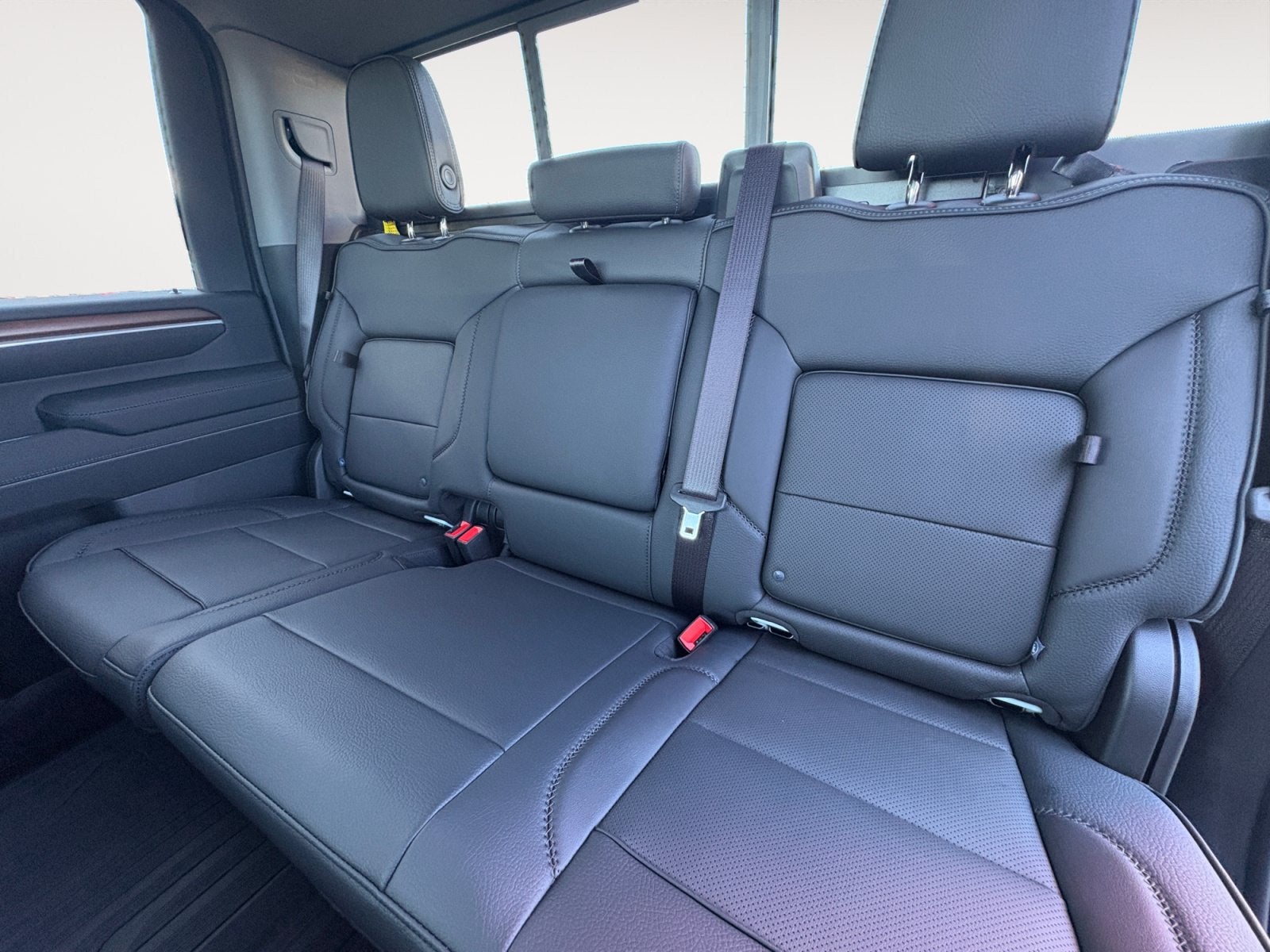 2026 GMC Sierra 2500HD Denali - Photo 24