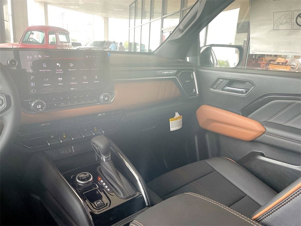2025 GMC Canyon AT4