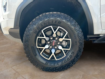 2026 GMC Canyon AT4X