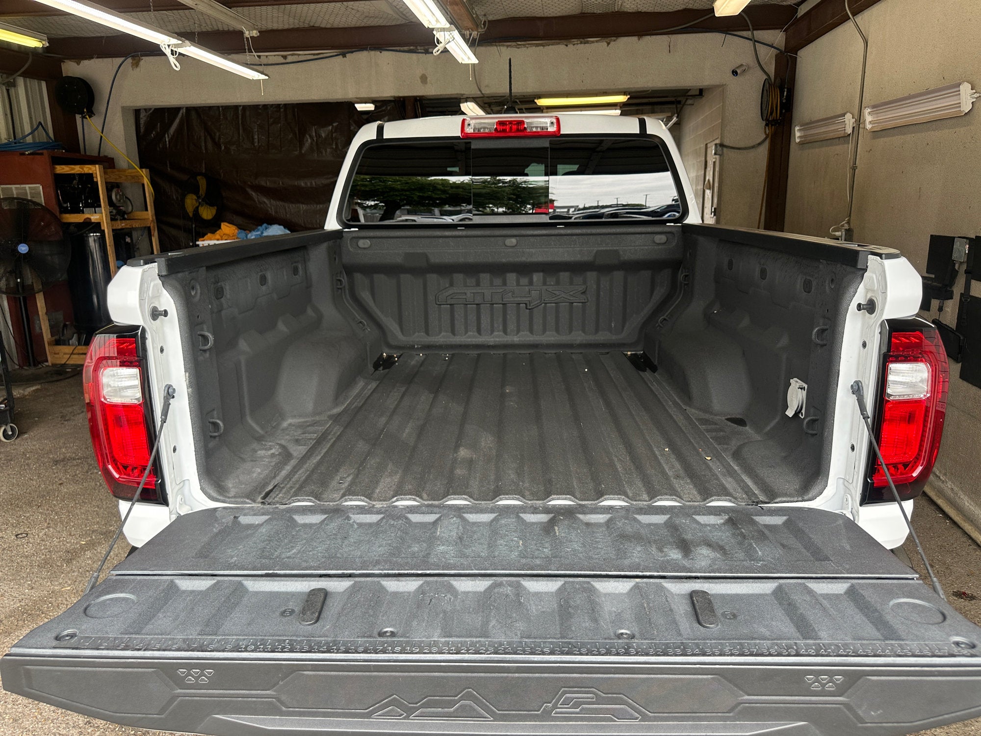 2023 GMC Canyon AT4X