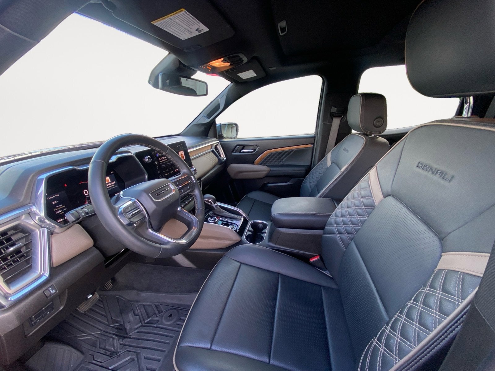 2023 GMC Canyon Denali