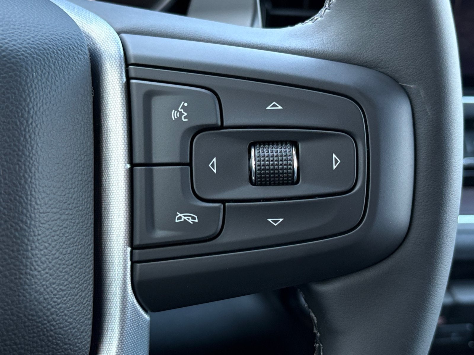 2026 GMC Sierra 1500 SLT - Photo 17