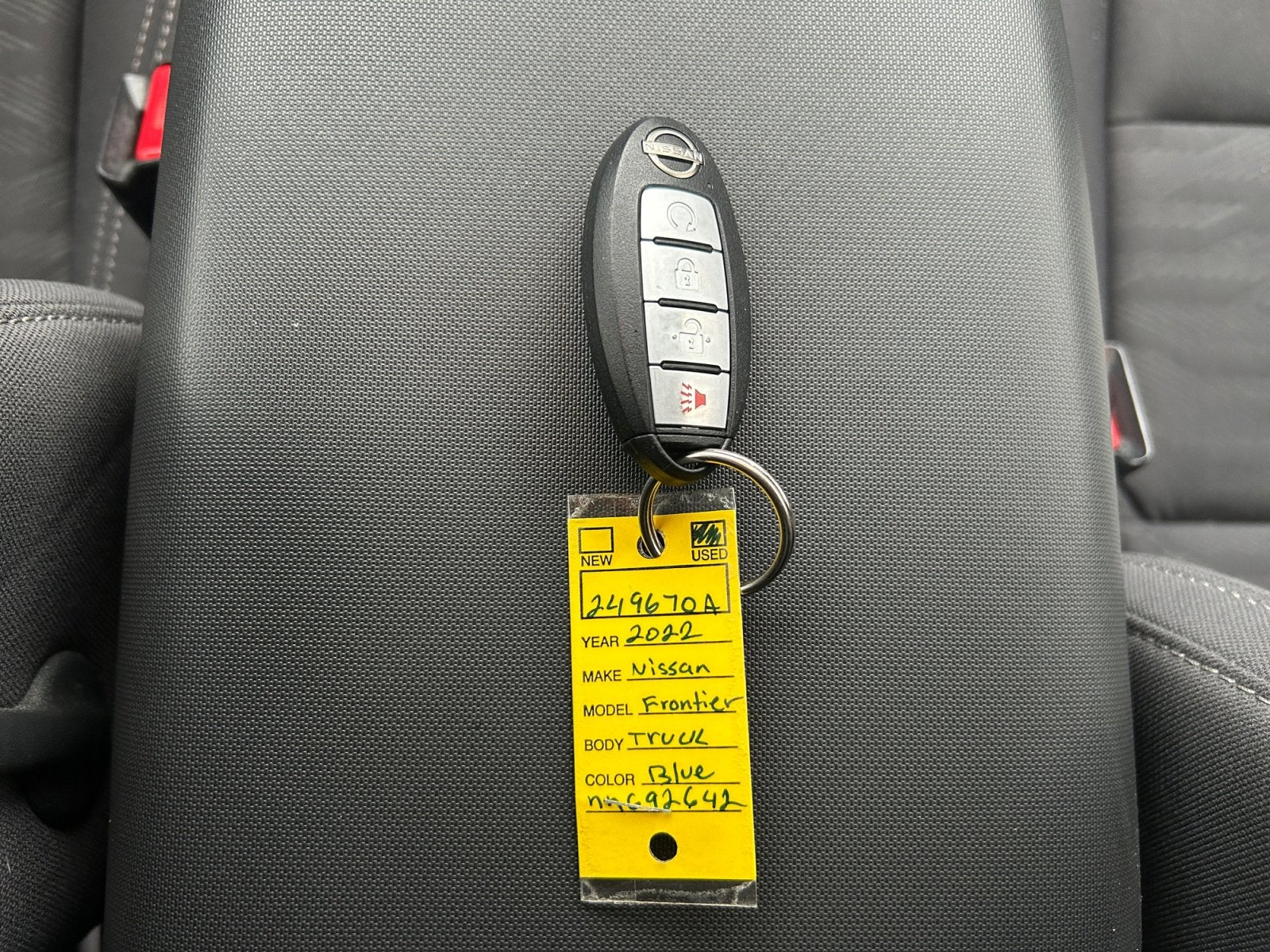 2022 Nissan Frontier SV