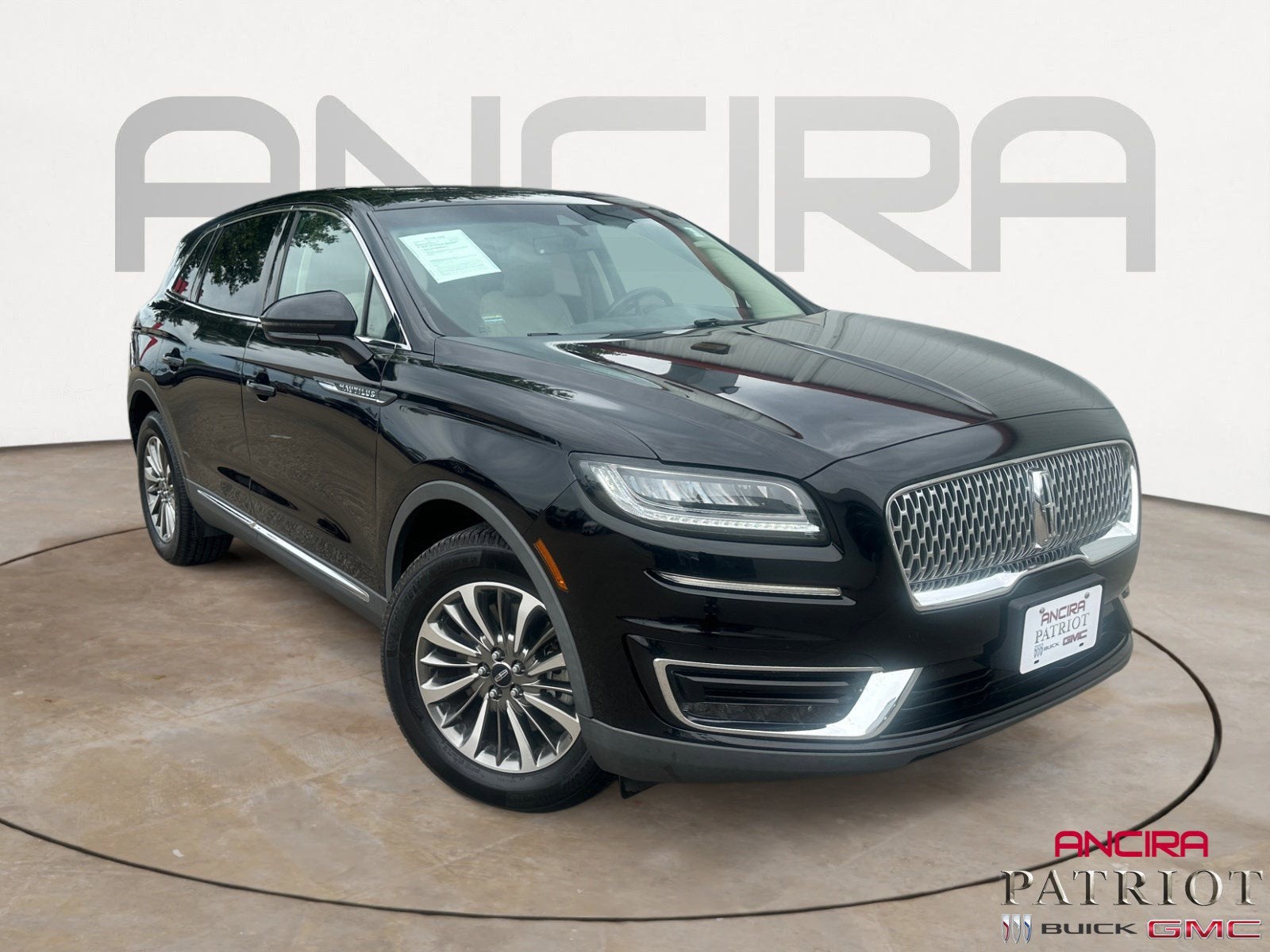 2019 Lincoln Nautilus Select