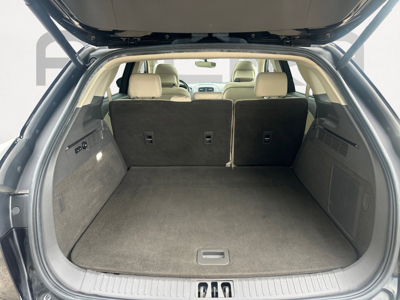 2019 Lincoln Nautilus Select