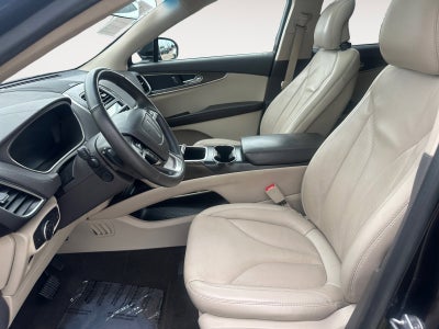 2019 Lincoln Nautilus Select