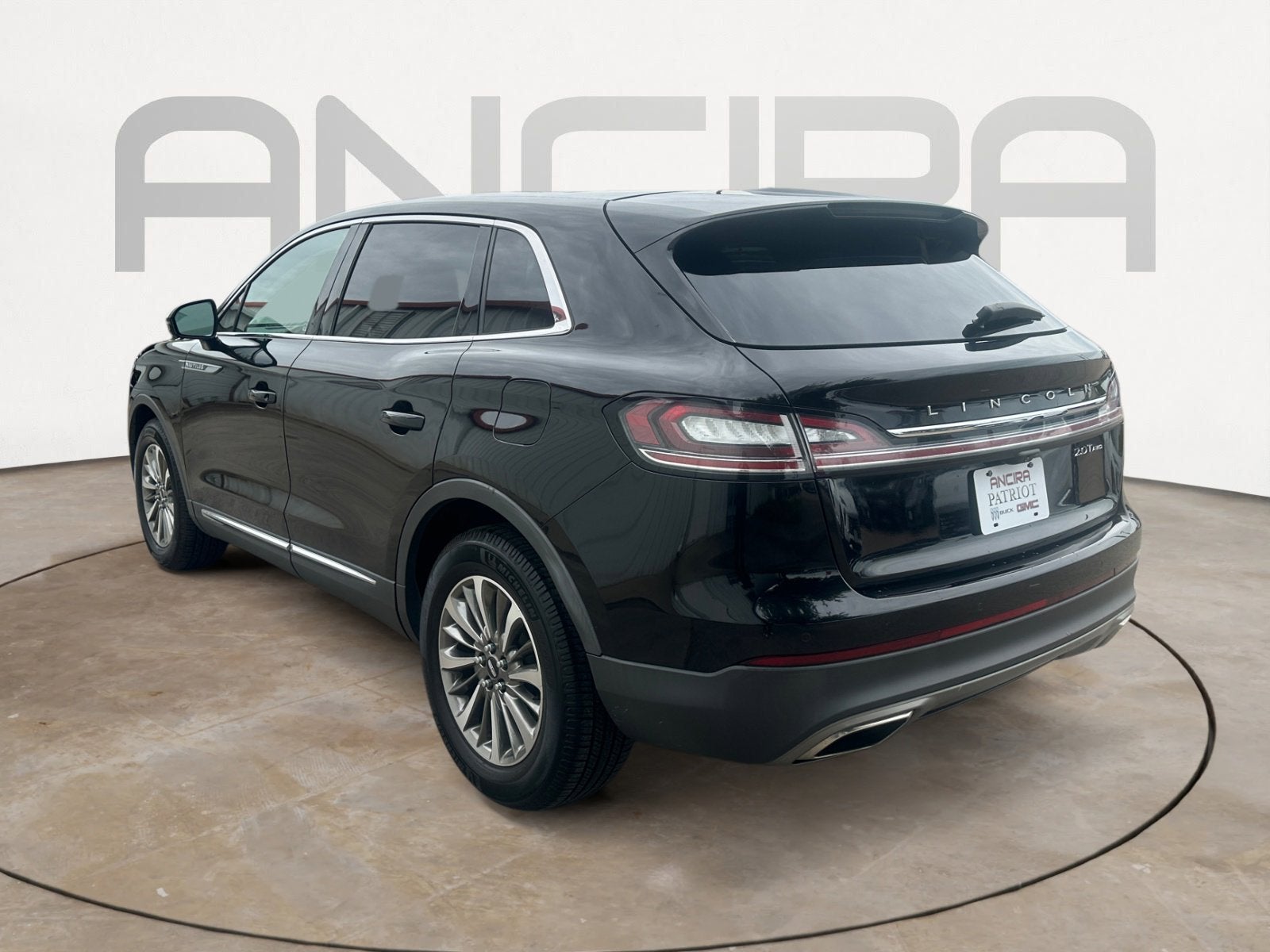 2019 Lincoln Nautilus Select