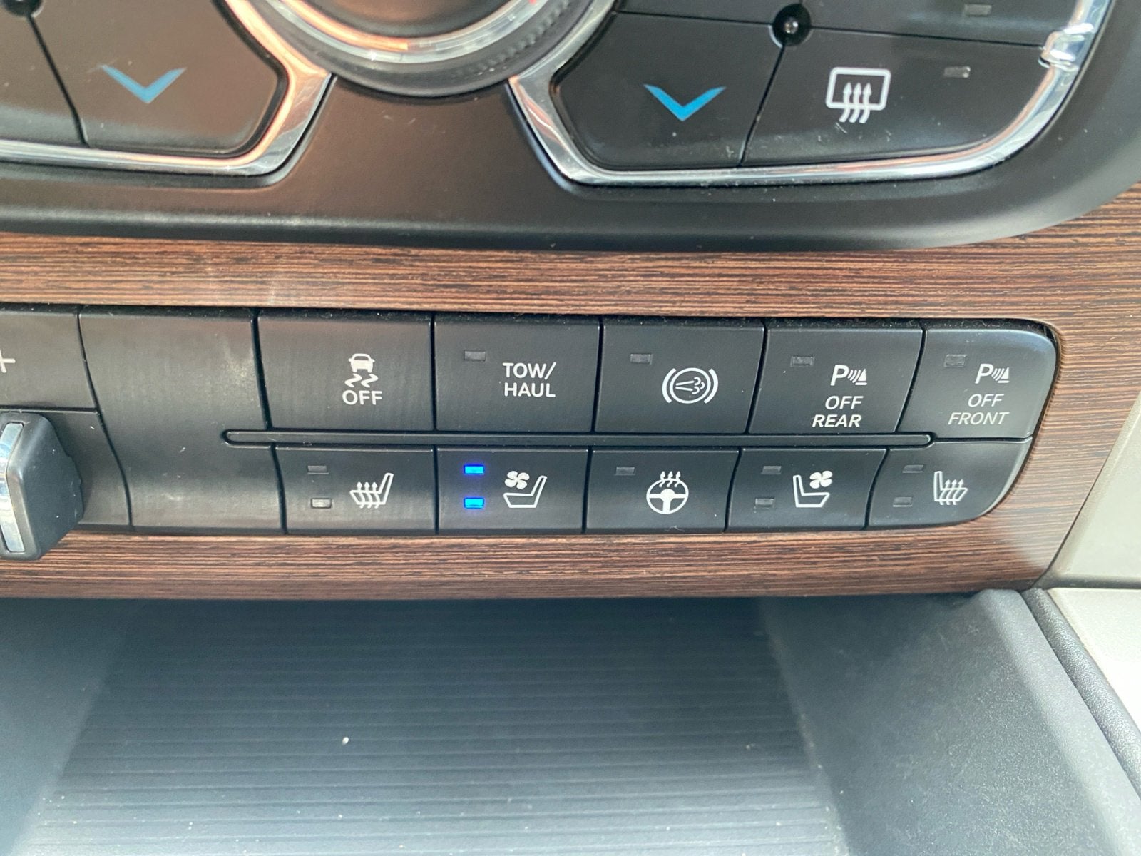 2016 RAM 2500 Laramie