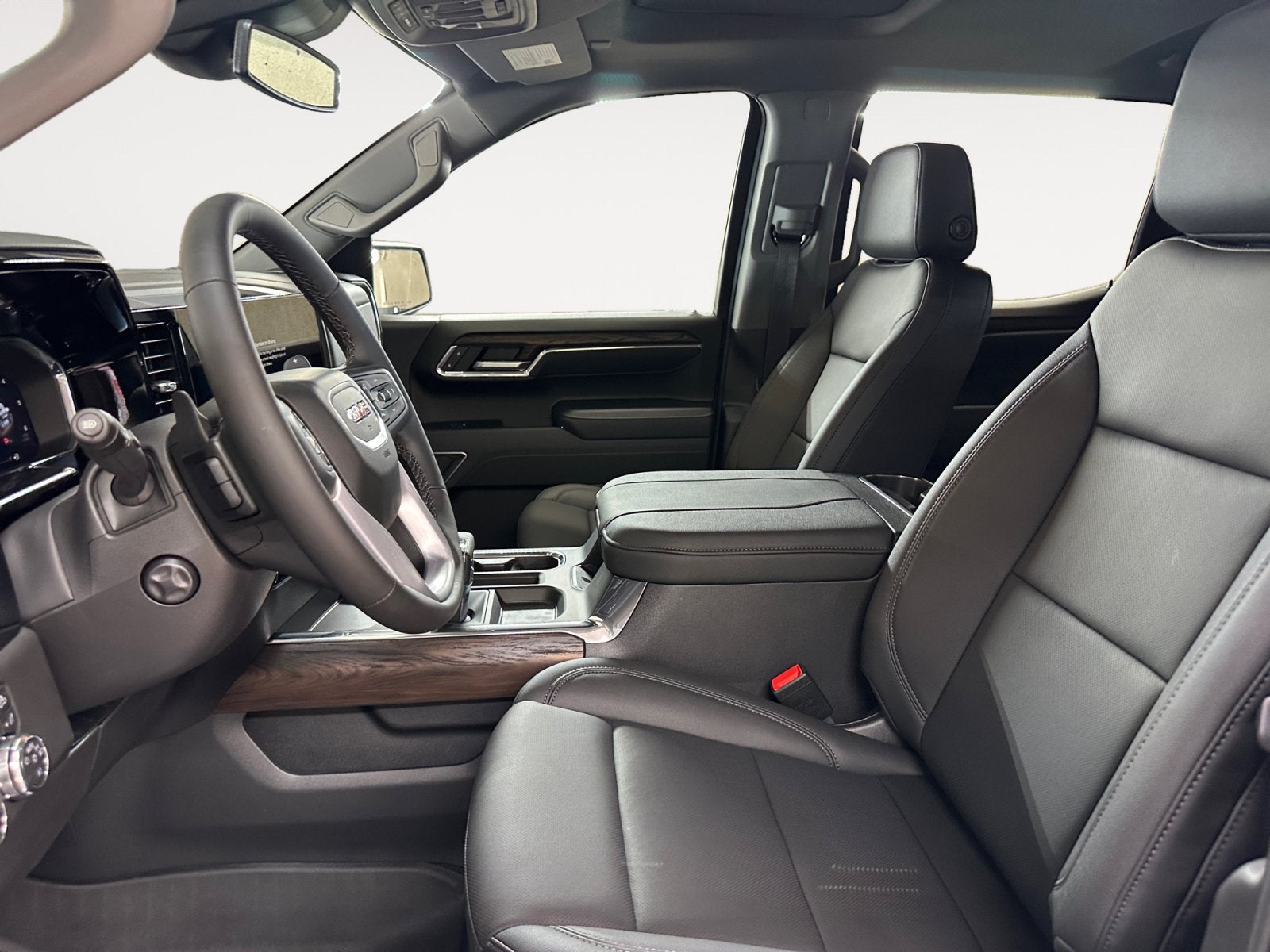2026 GMC Sierra 1500 SLT - Photo 23