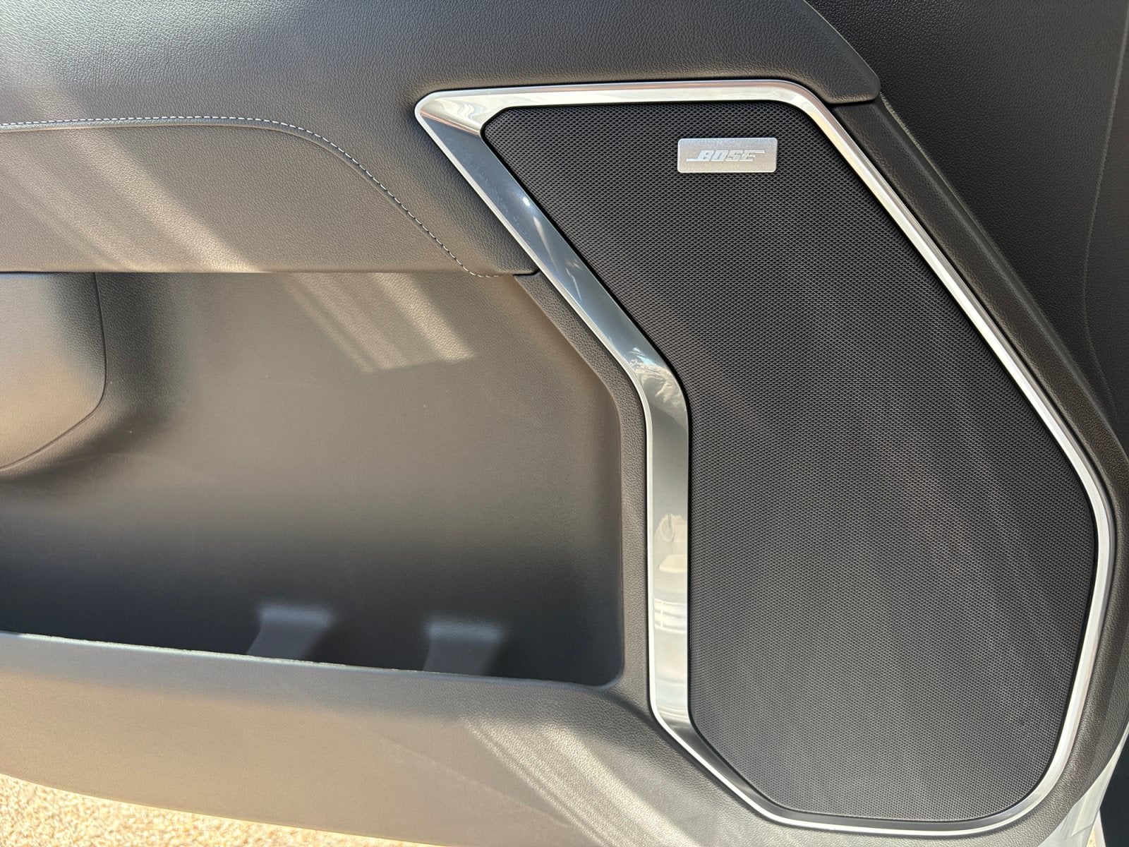 2026 GMC Sierra 1500 SLT - Photo 28