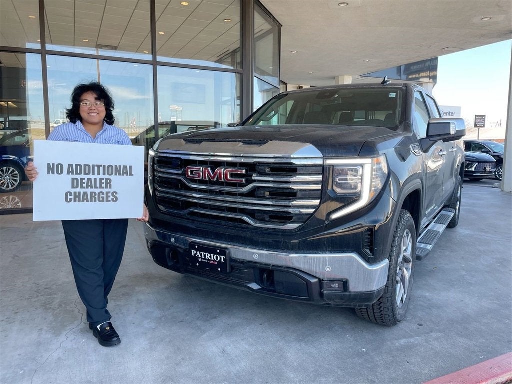 2025 GMC Sierra 1500 SLT