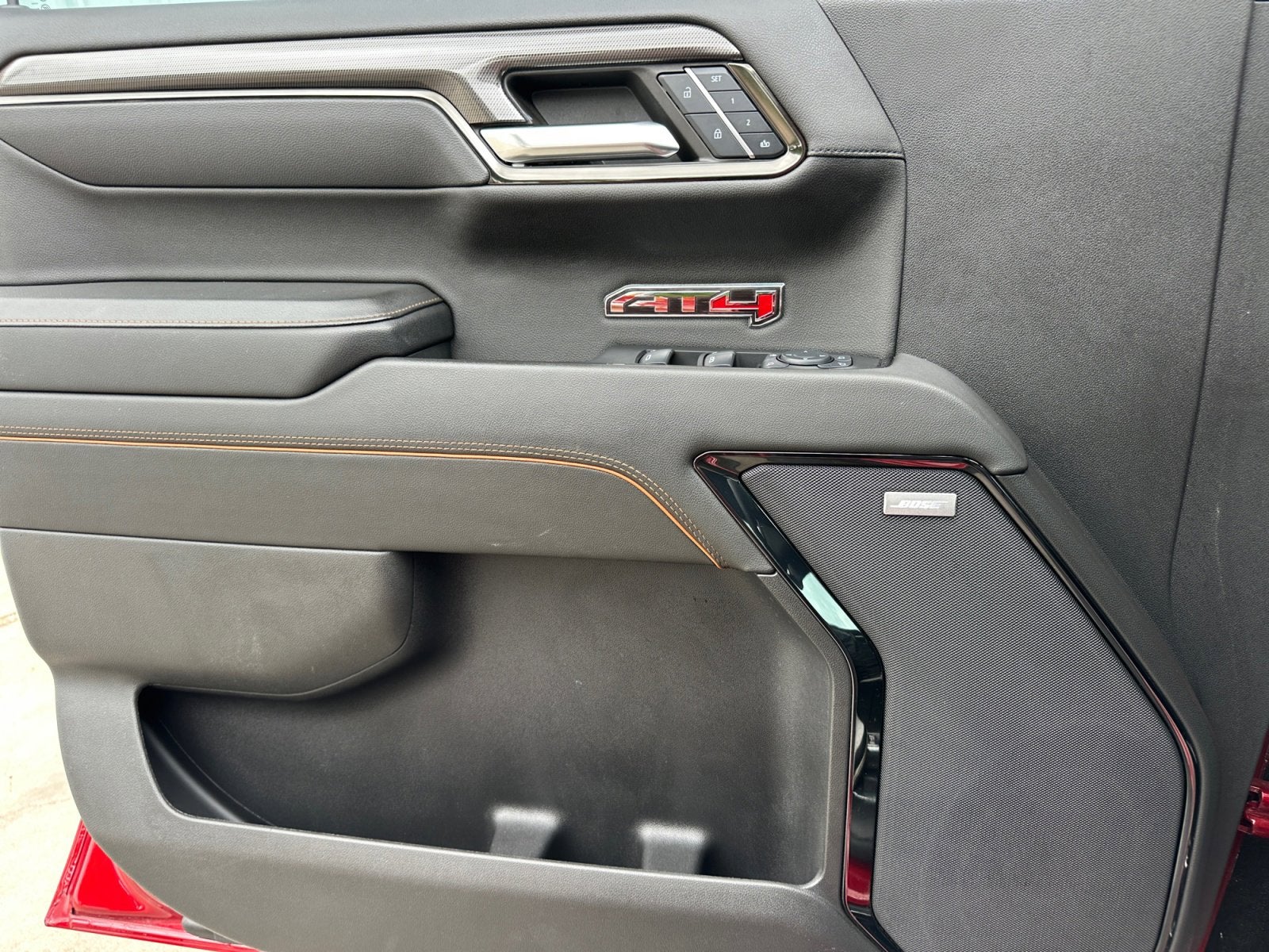 2024 GMC Sierra 1500 AT4