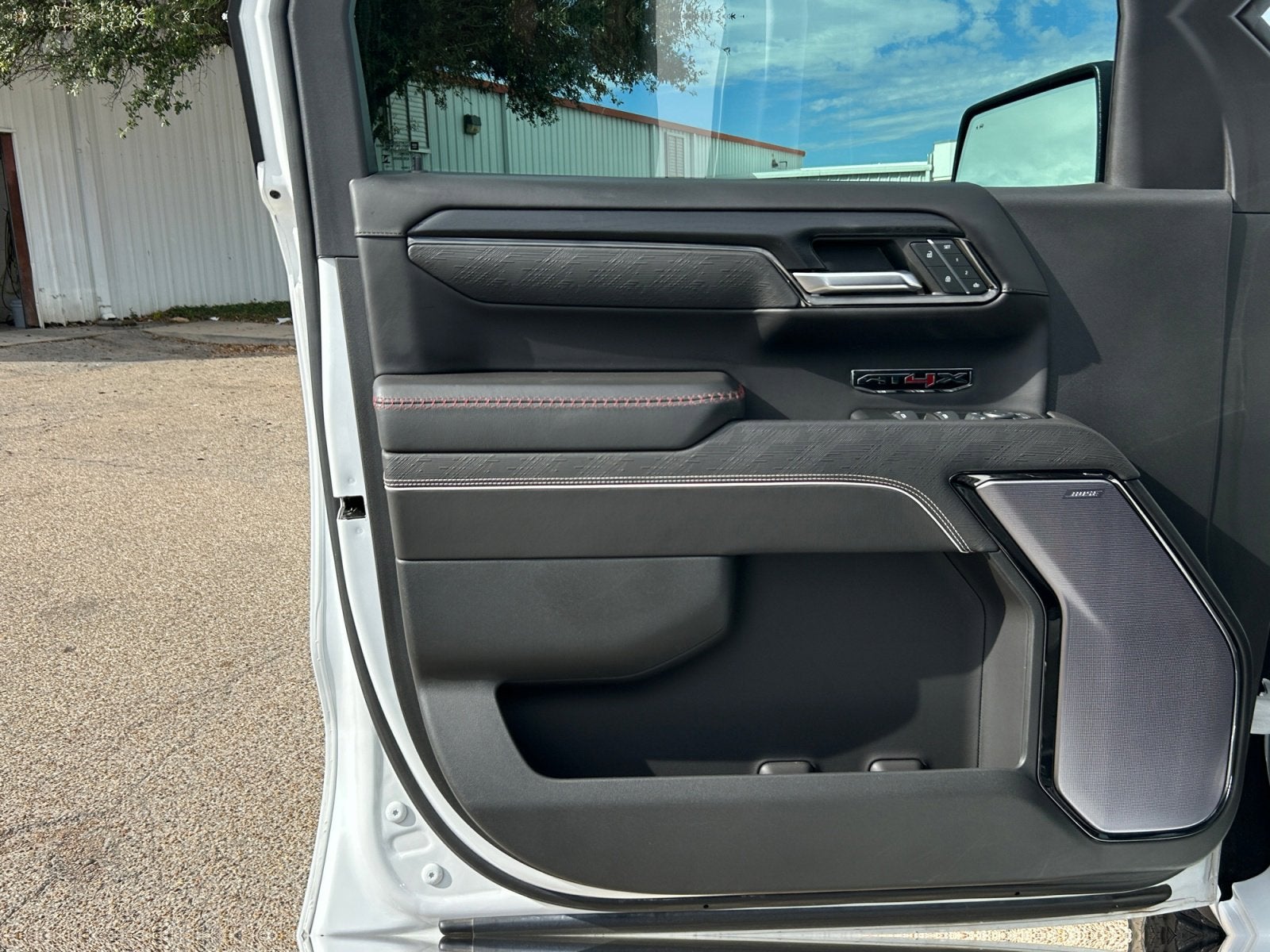 2023 GMC Sierra 1500 AT4X